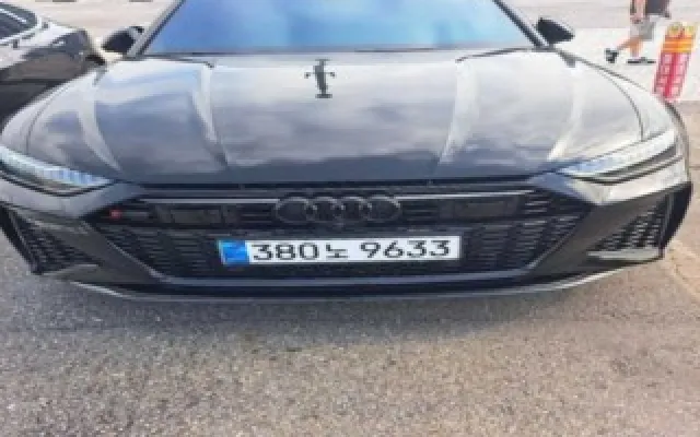 인천중고차량시세 RS6 (C8) 4.0 TFSI 콰트로 아반트 퍼포먼스 매물 사진 8 - 2026/01 11,457km