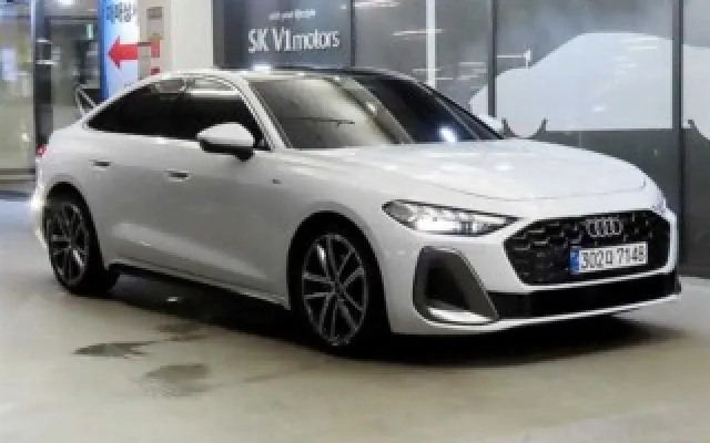 인천중고차량시세 A5 (B10) 40 TFSI 콰트로 S-라인 매물 사진 10 - 2025/11 2,787km