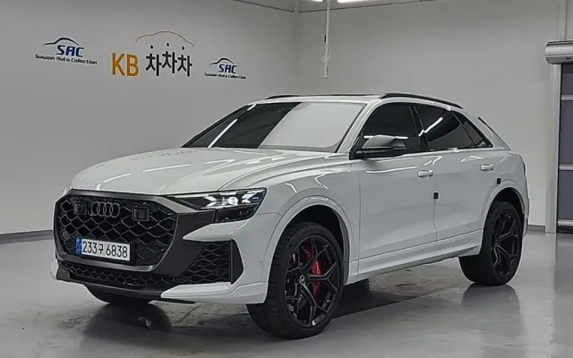 인천중고차량시세 RSQ8 퍼포먼스 매물 사진 5 - 2025/09 5,385km