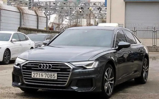 인천중고차량시세 A6 (C8) 40 TDI 콰트로 프리미엄 매물 사진 2 - 2022/05 56,833km