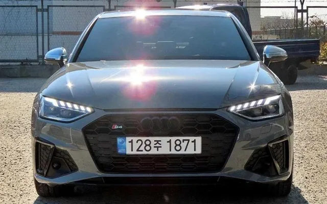 인천중고차량시세 S4 (B9) 3.0 TFSI 콰트로 매물 사진 6 - 2022/03 53,331km